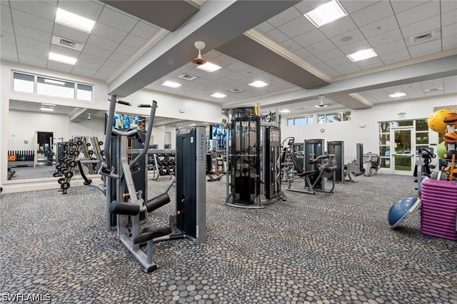 9811 Everglades DR, Naples, FL 34120