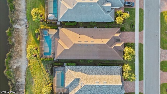 9811 Everglades DR, Naples, FL 34120