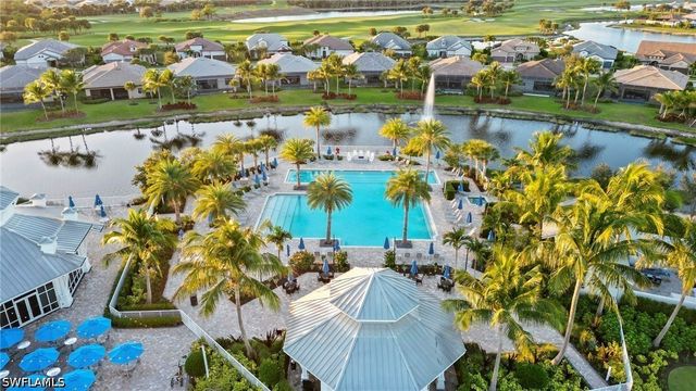 9811 Everglades DR, Naples, FL 34120