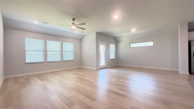1911 Sandpiper Way, Princeton, TX 75407