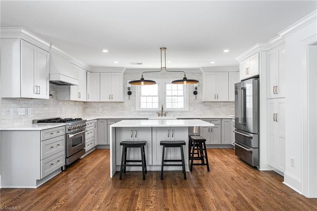 1109 Buckingham Road, Greensboro, NC 27408