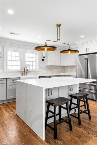 1109 Buckingham Road, Greensboro, NC 27408