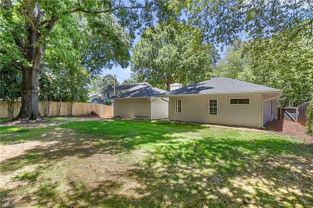 1109 Buckingham Road, Greensboro, NC 27408