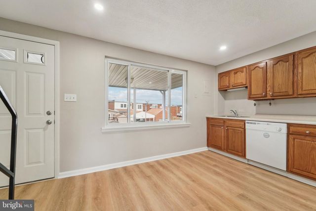 7926 BANK ST, Baltimore, MD 21224