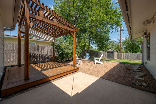 8417 Maine DR, Austin, TX 78758
