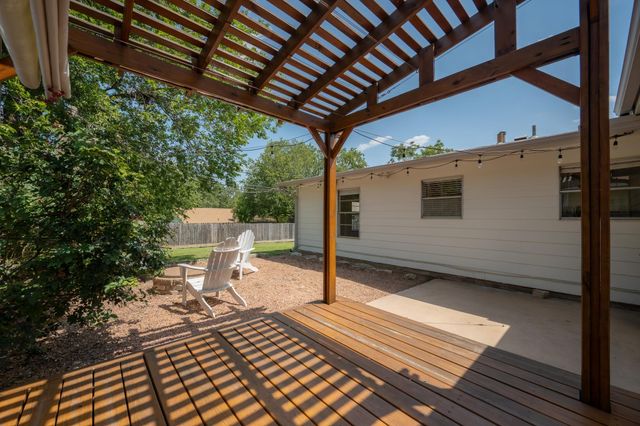 8417 Maine DR, Austin, TX 78758