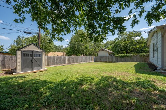 8417 Maine DR, Austin, TX 78758