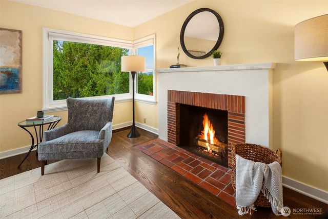 6218 37th Avenue NE, Seattle, WA 98115