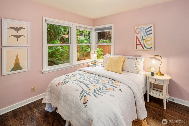 6218 37th Avenue NE, Seattle, WA 98115