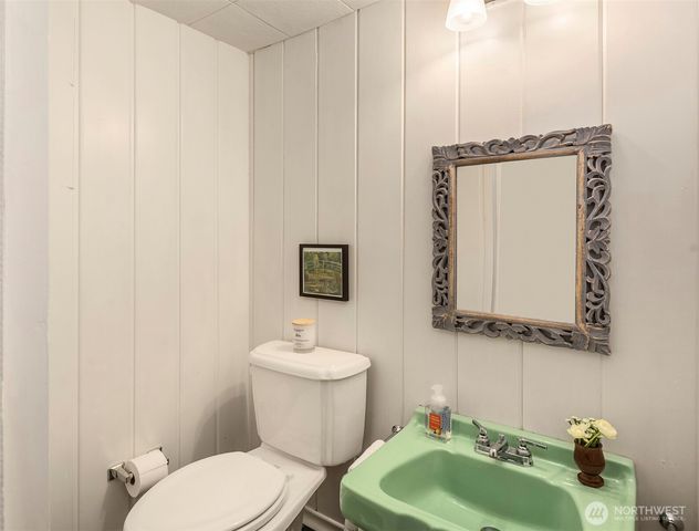 6218 37th Avenue NE, Seattle, WA 98115