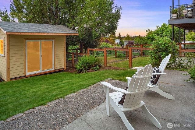 6218 37th Avenue NE, Seattle, WA 98115