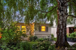 6218 37th Avenue NE, Seattle, WA 98115