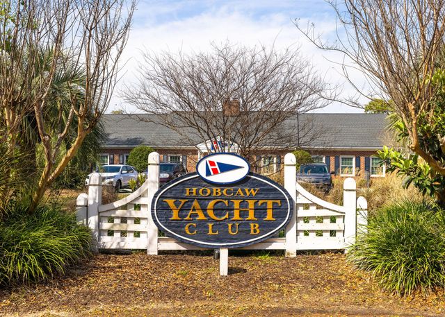 499 Lackland Court, Mount Pleasant, SC 29464