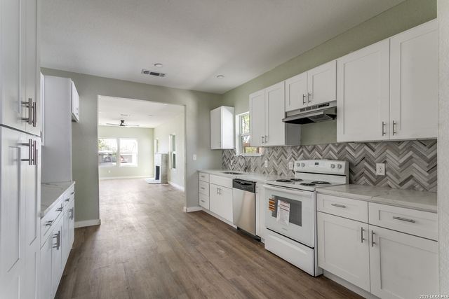 1231 McKinley, San Antonio, TX 78210