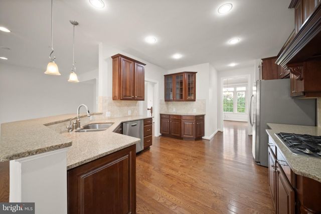 42532 ROWDERBURY SQ, Chantilly, VA 20152