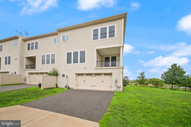 42532 ROWDERBURY SQ, Chantilly, VA 20152