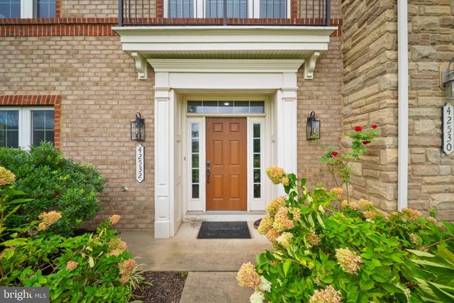 42532 ROWDERBURY SQ, Chantilly, VA 20152
