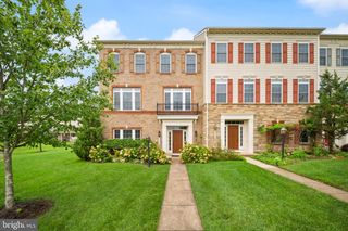 42532 ROWDERBURY SQ, Chantilly, VA 20152