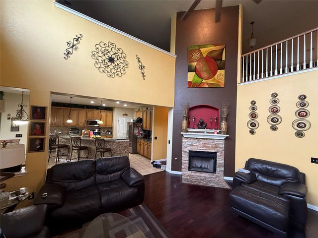 613 Windsor Castle DR, Pflugerville, TX 78660