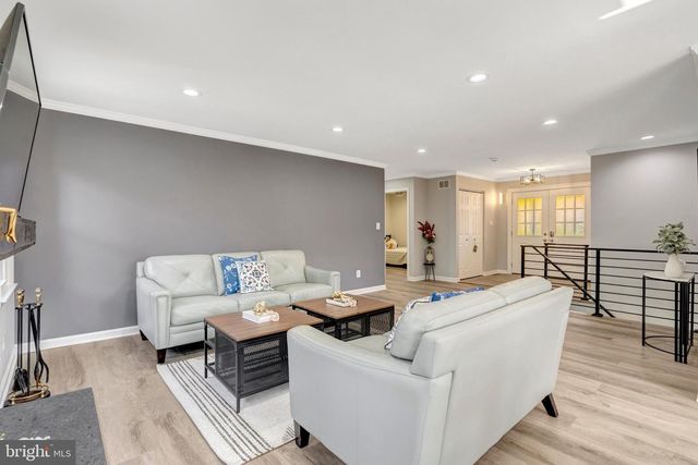 4310 BRAEBURN DR, Fairfax, VA 22032