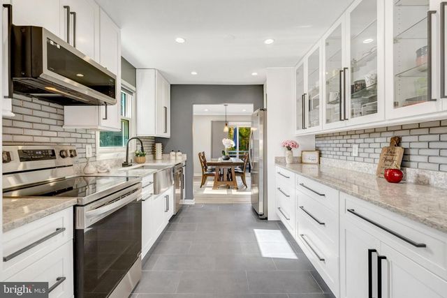 4310 BRAEBURN DR, Fairfax, VA 22032