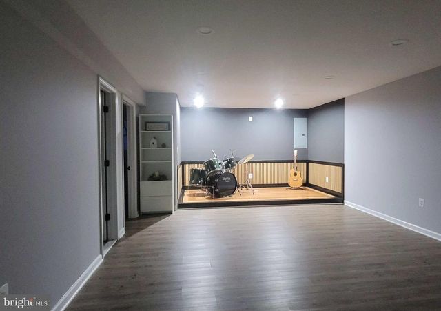 4310 BRAEBURN DR, Fairfax, VA 22032