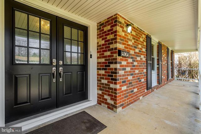 4310 BRAEBURN DR, Fairfax, VA 22032