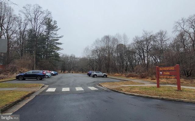 4310 BRAEBURN DR, Fairfax, VA 22032