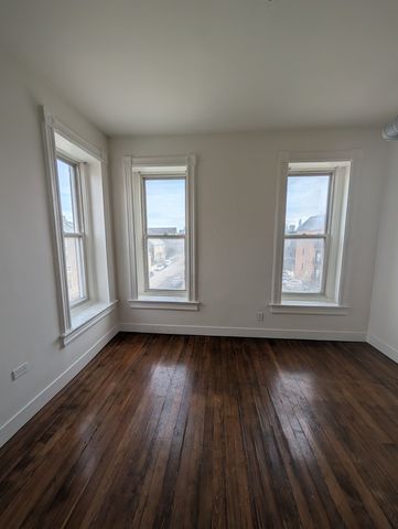 1362 N Bosworth Avenue 2A, Chicago, IL 60642