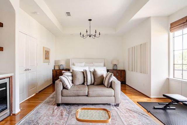 6515 Minola Street, Houston, TX 77007