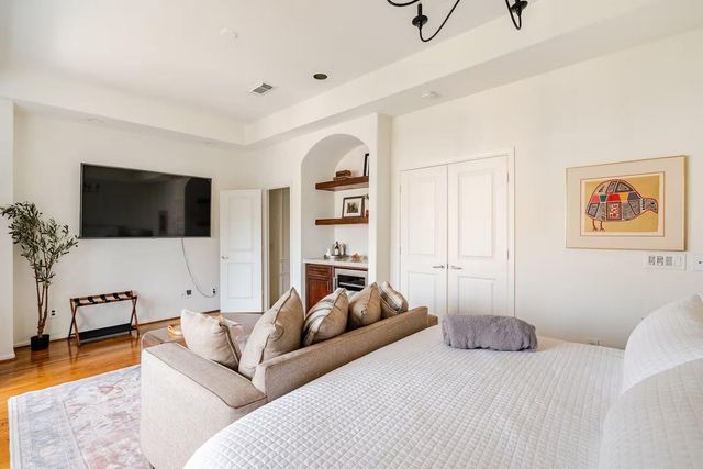 6515 Minola Street, Houston, TX 77007