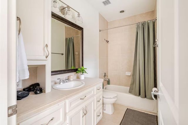 6515 Minola Street, Houston, TX 77007