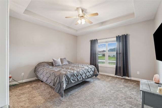 4870 Andrews Place, Pleasant Hill, IA 50327