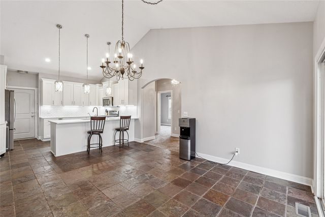 4870 Andrews Place, Pleasant Hill, IA 50327