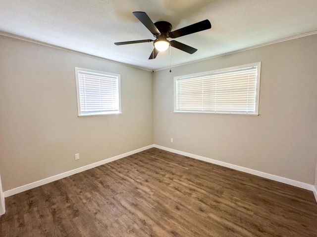 405 S Foster, Linden, TX 75563