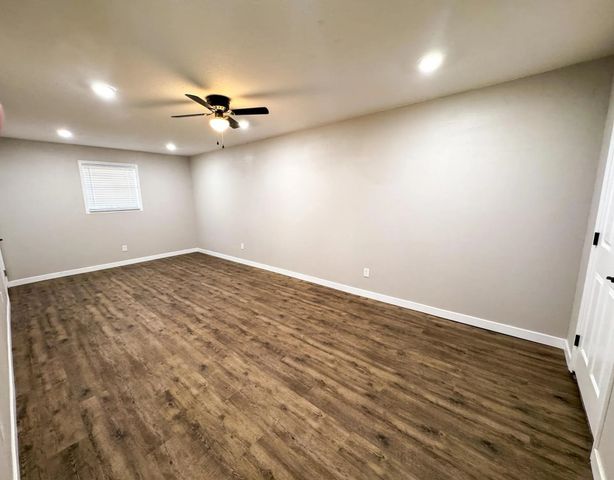 405 S Foster, Linden, TX 75563