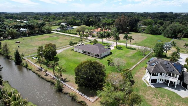 4810 SW 198 TERRACE, Southwest Ranches, FL 33332