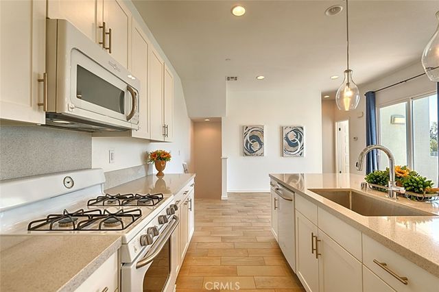 428 Broadway, Brea, CA 92821