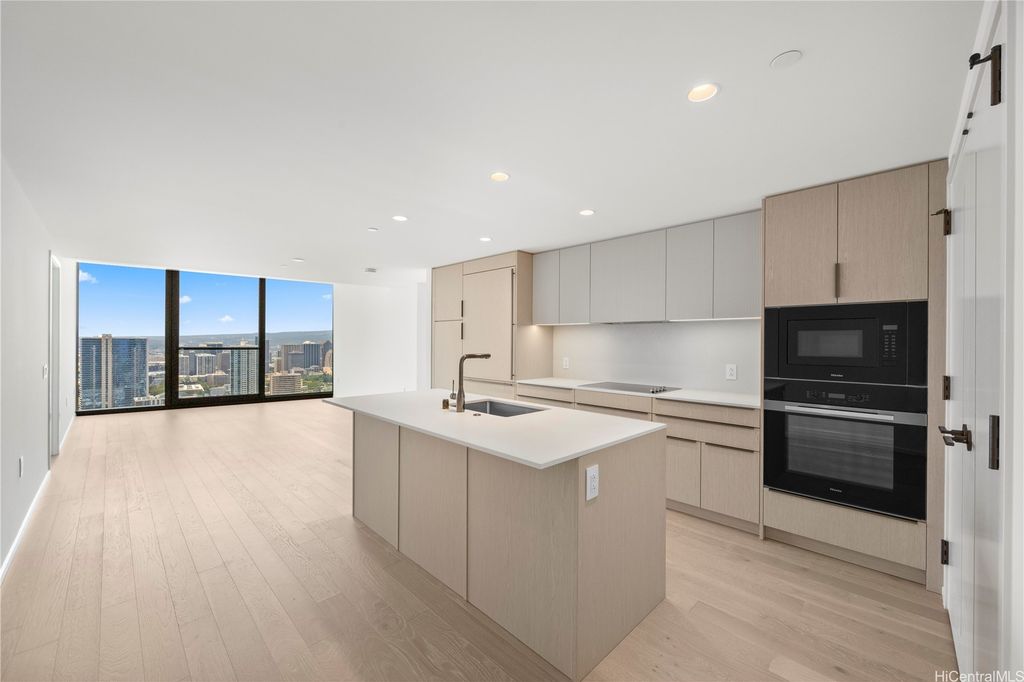 333 Ward Avenue PH4111, Honolulu, HI 96814