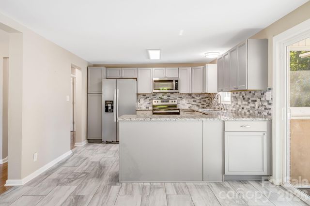 409 Oak Street Extension 40, Forest City, NC 28043