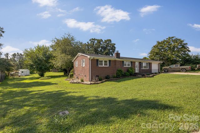 409 Oak Street Extension 40, Forest City, NC 28043