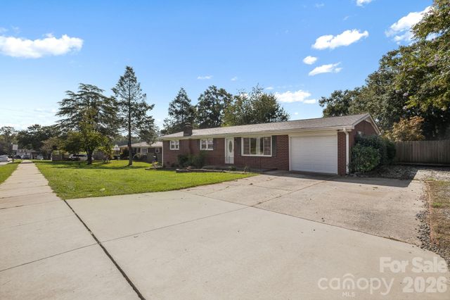 409 Oak Street Extension 40, Forest City, NC 28043