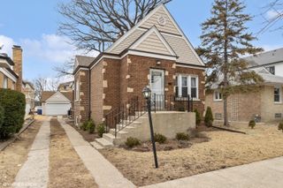2230 Keystone Avenue, North Riverside, IL 60546