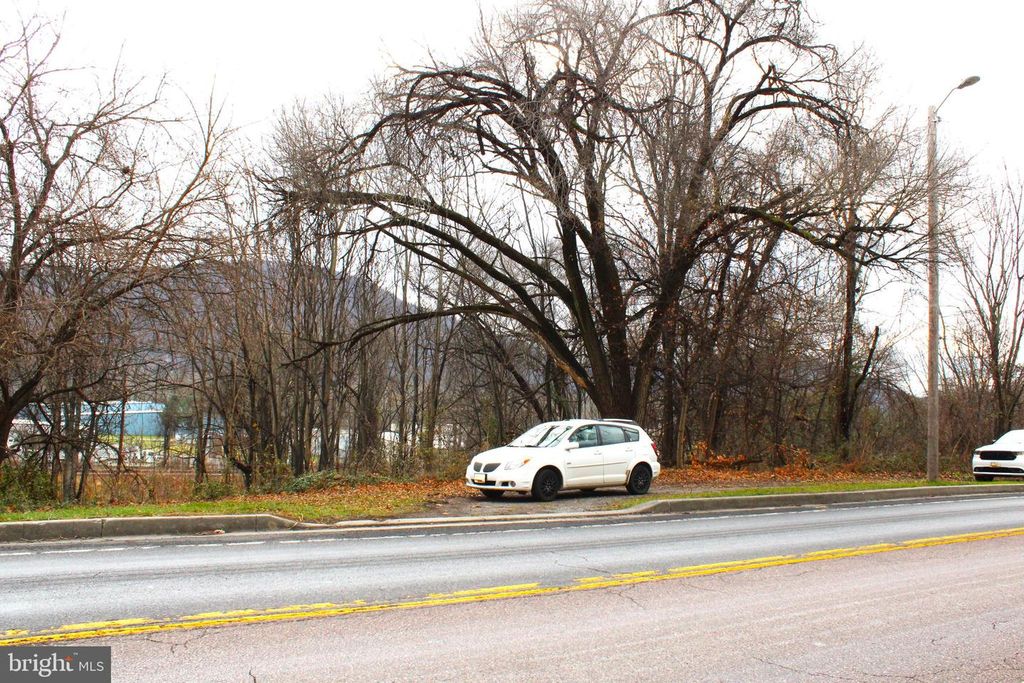 11902 MCMULLEN HWY SW, Cumberland, MD 21502