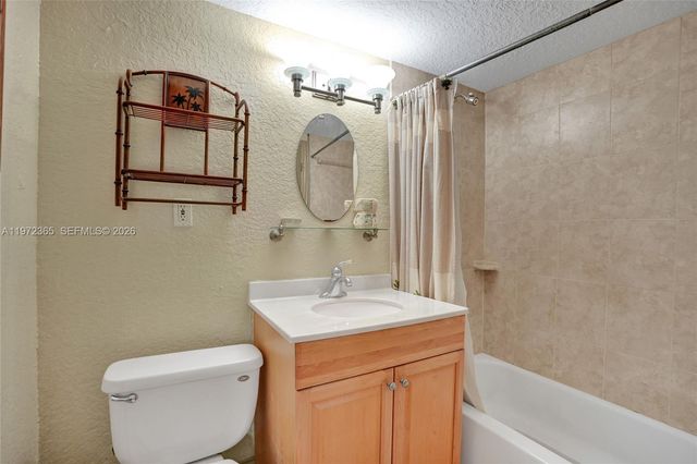 744 NE 14th Ave 1, Fort Lauderdale, FL 33304