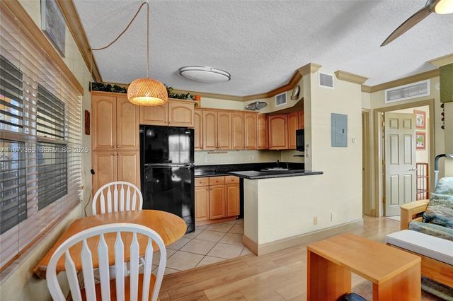 744 NE 14th Ave 1, Fort Lauderdale, FL 33304