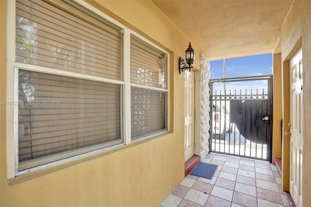 744 NE 14th Ave 1, Fort Lauderdale, FL 33304