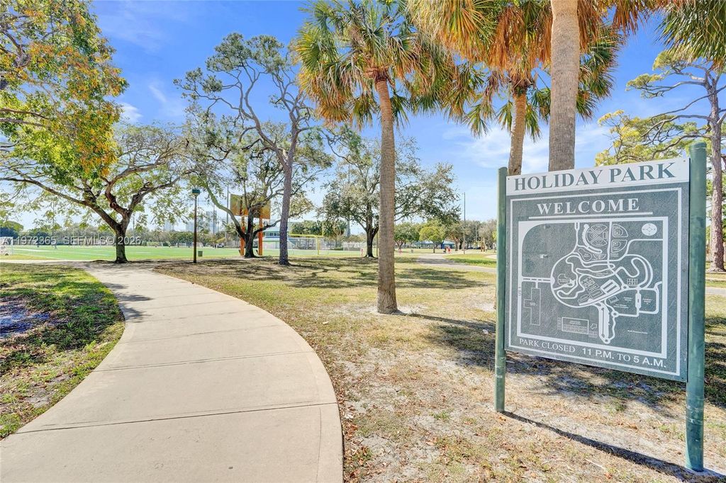 744 NE 14th Ave 1, Fort Lauderdale, FL 33304