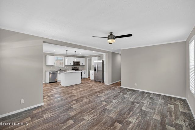 1021 Pine Ridge Court, Castle Hayne, NC 28429