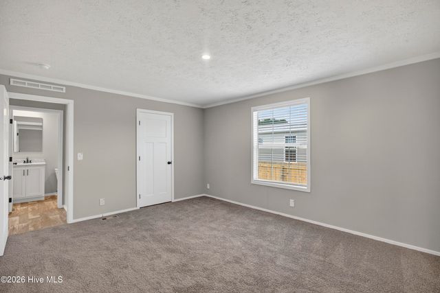 1021 Pine Ridge Court, Castle Hayne, NC 28429